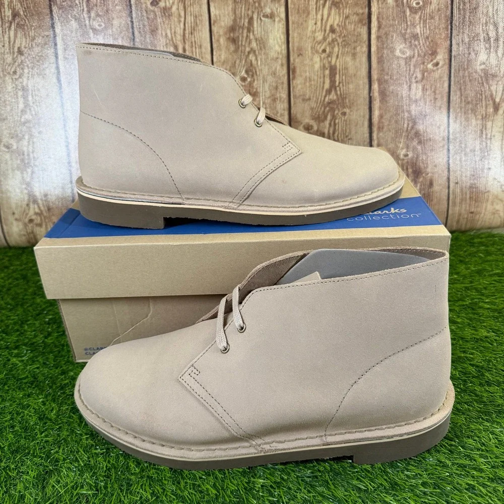Clarks Shepton Desert Boot Mens Size 11 M Taupe Distressed Suede Chukka